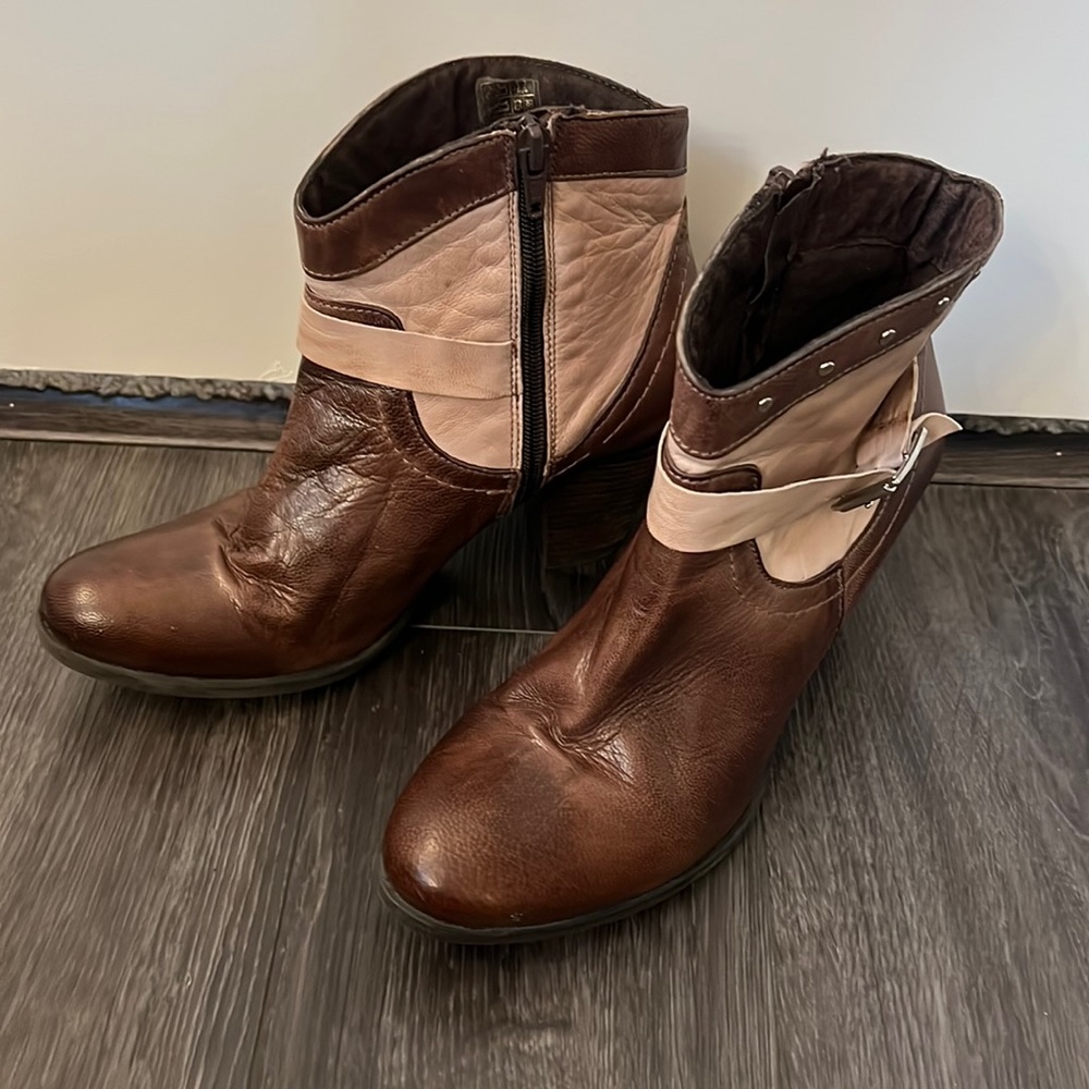 Eric Michael, made in Spain booties🔥